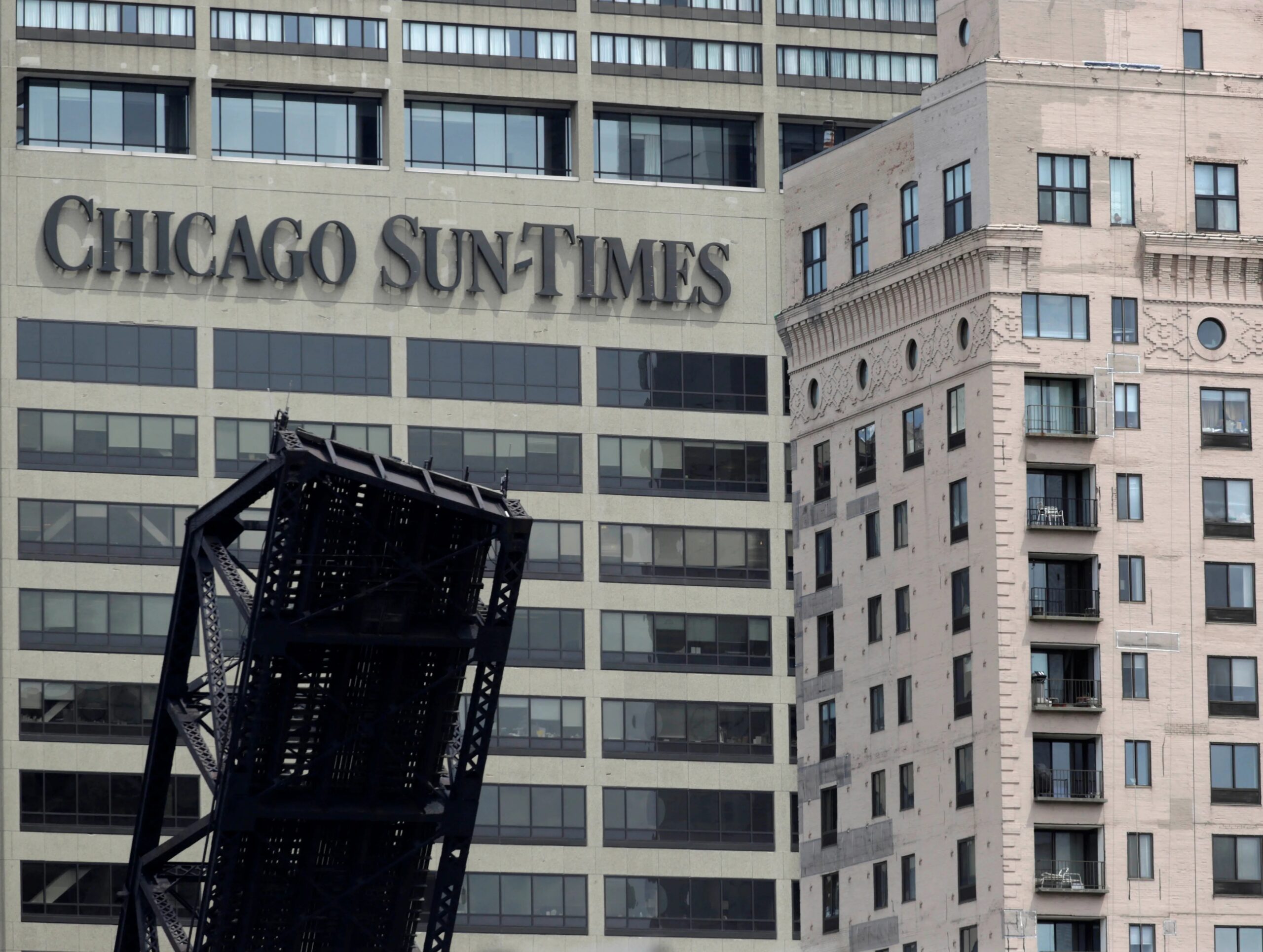  Chicago Sun Times Lays Off All Photographers Union To File Charge